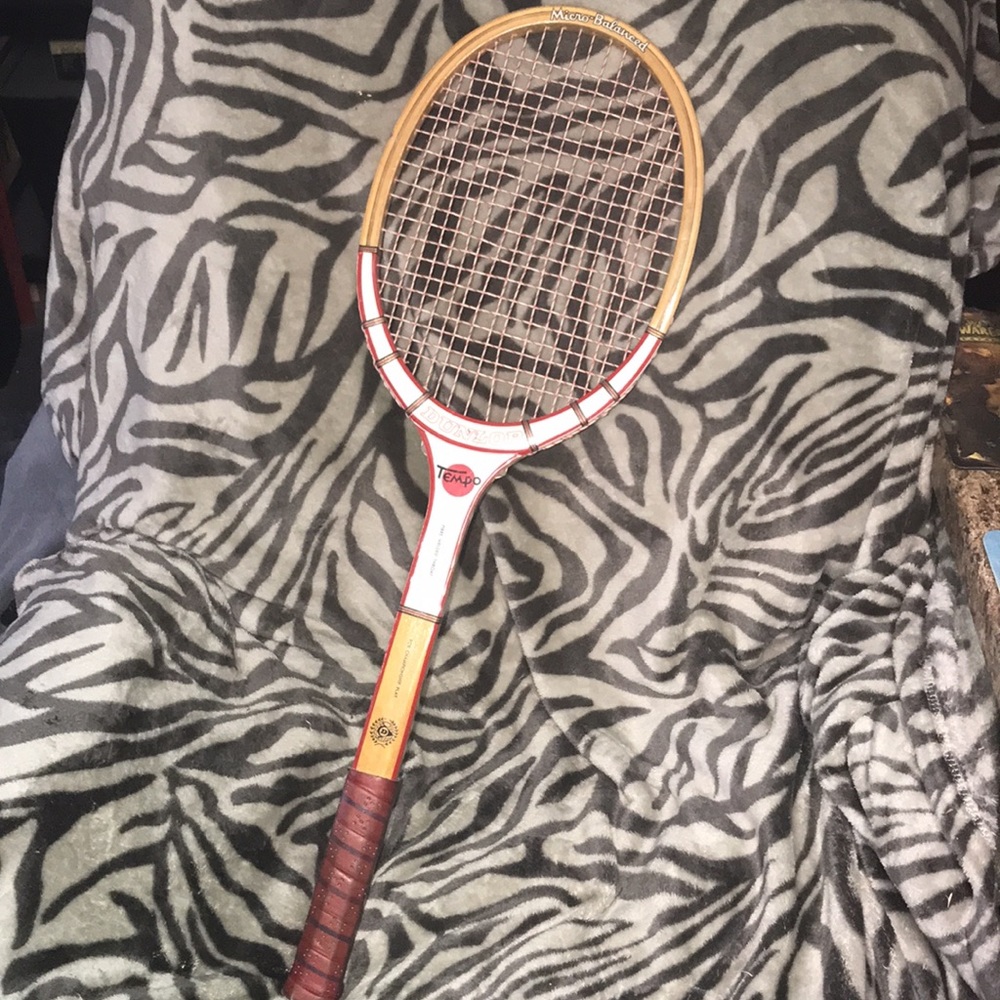 Dunlop Tempo 4.5” L tennis 🎾 racquet 💕 - Picture 3 of 4